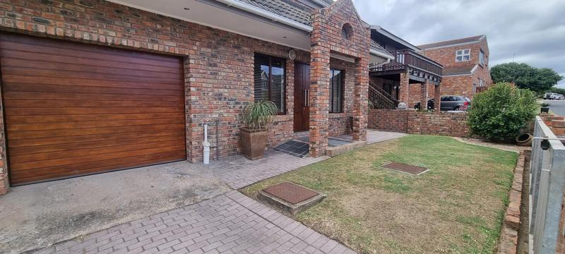 5 Bedroom Property for Sale in Tergniet Western Cape